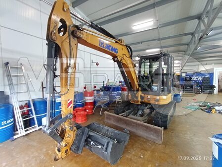Замена втулок и пальцев  рукояти стрелы на XCMG XE55U - 2